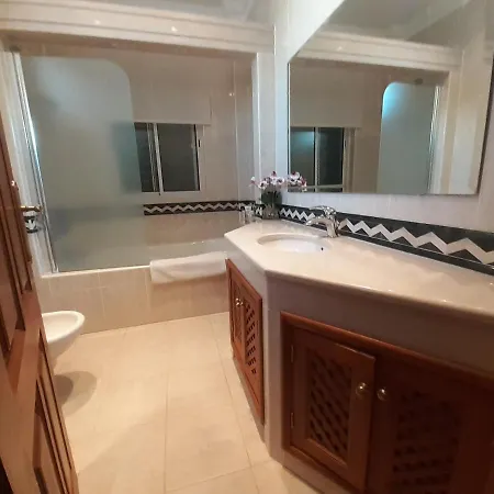 Gale 3 Storey Villa Really On The Beach Albufeira