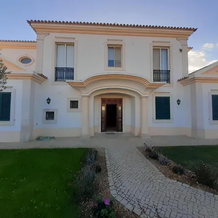 Gale 3 Storey Villa Really On The Beach