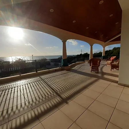 Gale 3 Storey Villa Really On The Beach