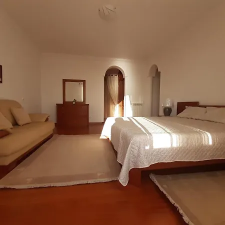 Gale 3 Storey Villa Really On The Beach Вилла *