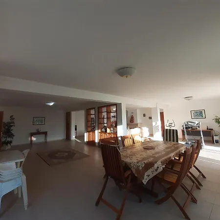 Вилла Gale 3 Storey Villa Really On The Beach